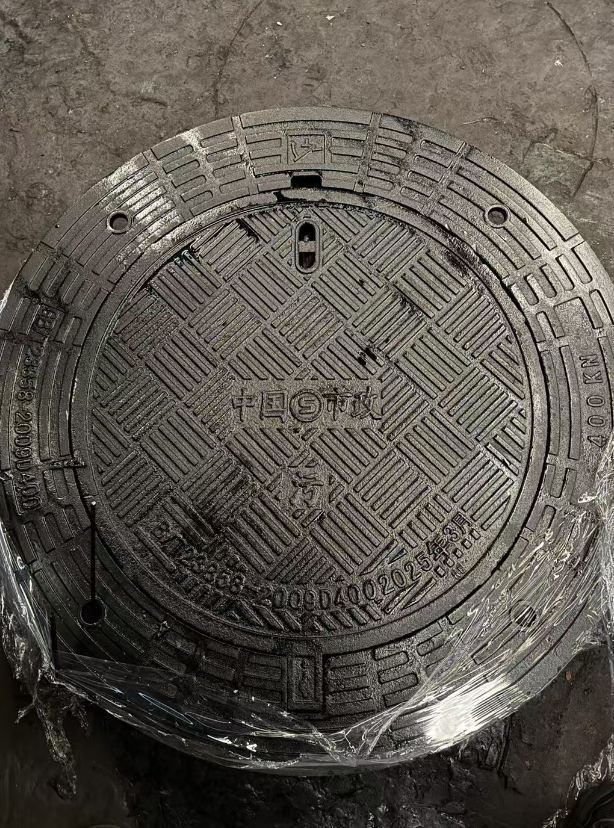 小金球墨铸铁防沉降井盖展示